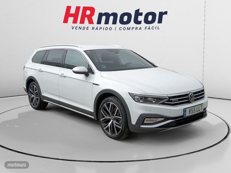 Volkswagen Passat Alltrack - Imagen 1