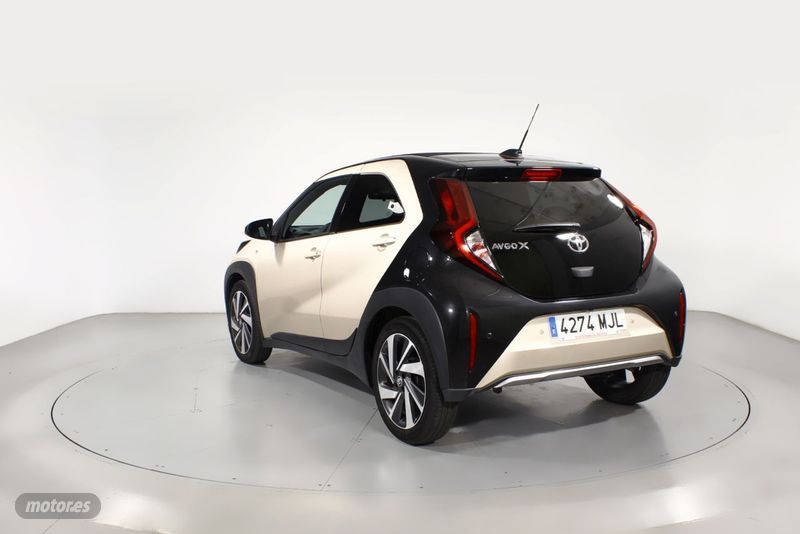 Toyota Aygo X 1.0 VVT-I CHIC 5P - Imagen 2