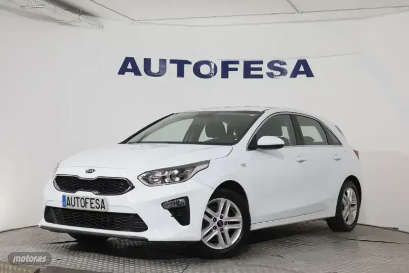 Kia Ceed 1.0 TGDI TURBO 120CV 5P # CAMARA TRASERA - Imagen 1