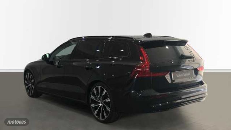 Volvo V 60 Plus, B4 Mild hybrid, Gasolina, Dark - Imagen 2