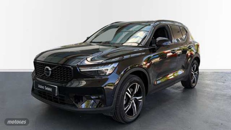 Volvo XC40 2.0 B3 PLUS DARK AUTO 5P - Imagen 1