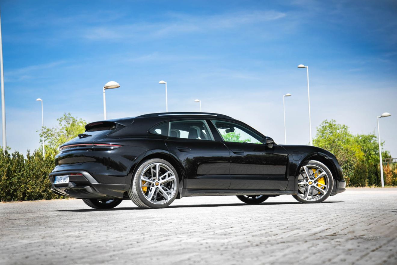 Porsche Taycan Cross Turismo Turbo