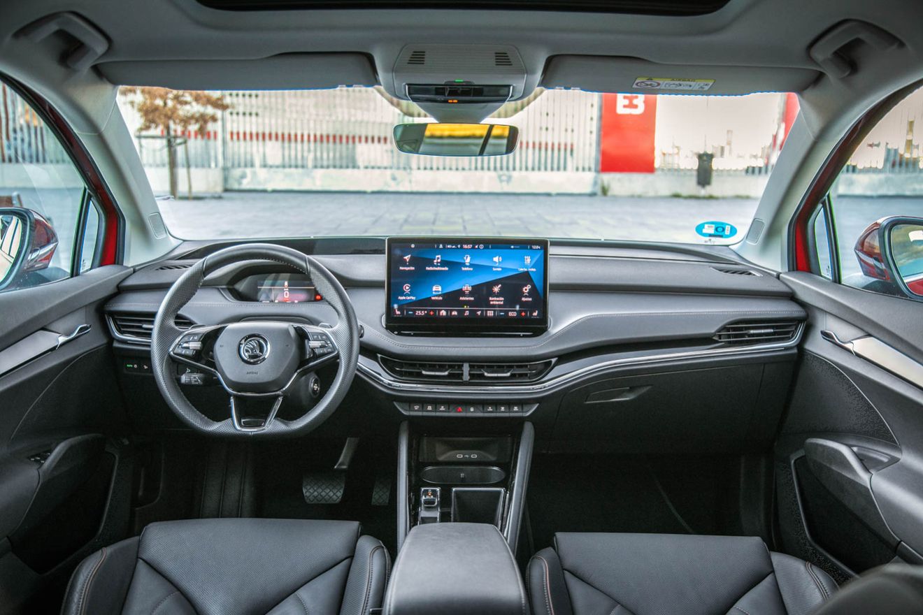 Skoda Enyaq 2023 - interior