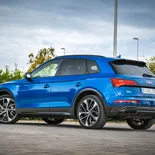 Audi Q5 55 TFSIe quattro Black Line Edition (Azul Ultra Metalizado) - Miniatura 22