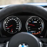 BMW M2 CS (Misano Blau) - Miniatura 25