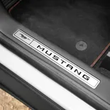 Fotos Ford Mustang Mach-E AWD (Blanco Espacial) - Miniatura 2