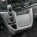 Ford Tourneo Custom Plug-In Hybrid - Miniatura 11