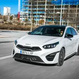 KIA Ceed 1.5 T-GDi MHEV 160 CV Auto - Miniatura 23