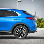 KIA XCeed PHEV (color Blue Flame) - Miniatura 22