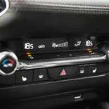 Mazda3 5 Puertas 2.0 Skyactiv-X Automático Zenith - Miniatura 3