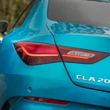 Mercedes CLA 200 d Coupé (Azul híper) - Miniatura 22