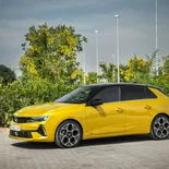 Opel Astra Ultimate 1.2T 130 CV - Miniatura 10