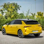 Opel Astra Ultimate 1.2T 130 CV - Miniatura 11
