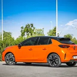 Opel Corsa-e Elegance (Naranja Cuántico) - Miniatura 26