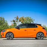 Opel Corsa-e Elegance (Naranja Cuántico) - Miniatura 14
