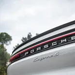 Porsche Cayenne S Coupé - Miniatura 2
