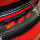Volkswagen Arteon eHybrid R-Line (Rojo Intenso) - Miniatura 1