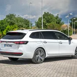 Volkswagen Passat Variant 1.5 eTSI R-Line - Miniatura 20