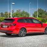 Volkswagen Passat Variant 2.0 TDI (Rojo Chili) - Miniatura 17