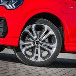 Audi Q3 Sportback 45 TFSIe (Rojo Progressive) - Miniatura 9