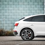 Audi Q5 Sportback 55 TFSIe Black Line Edition - Miniatura 17