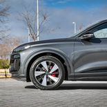 Audi Q6 e-tron quattro Black Line - Miniatura 11