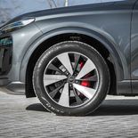 Audi Q6 e-tron quattro Black Line - Miniatura 12