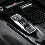 Audi Q6 e-tron quattro Black Line - Miniatura 6