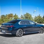 BMW 740d xDrive - Miniatura 16