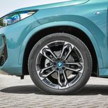 BMW iX1 - Miniatura 18