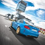 BMW M2 CS (Misano Blau) - Miniatura 1