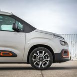 Citroën Berlingo Talla M EAT8 (color Arena y pack XTR) - Miniatura 18