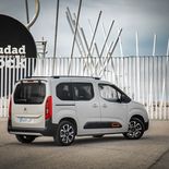 Citroën Berlingo Talla M EAT8 (color Arena y pack XTR) - Miniatura 23