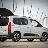 Citroën Berlingo Talla M EAT8 (color Arena y pack XTR) - Miniatura 24