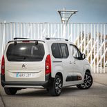 Citroën Berlingo Talla M EAT8 (color Arena y pack XTR) - Miniatura 25