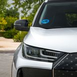 EBRO s700 PHEV Luxury (Bitono Blanco + Negro) - Miniatura 10