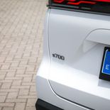 EBRO s700 PHEV Luxury (Bitono Blanco + Negro) - Miniatura 24