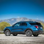 Ford Explorer (Azul Atlas) - Miniatura 22