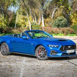 Ford Mustang Convertible - Miniatura 1