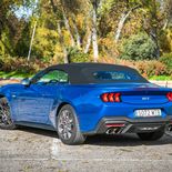 Ford Mustang Convertible - Miniatura 13