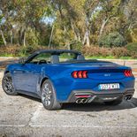 Ford Mustang Convertible - Miniatura 15