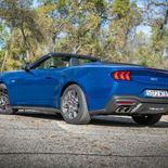 Ford Mustang Convertible - Miniatura 17