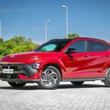 Hyundai KONA HEV (color Soultronic Orange) - Miniatura 8