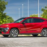 Hyundai KONA HEV (color Soultronic Orange) - Miniatura 11