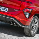 Hyundai KONA HEV (color Soultronic Orange) - Miniatura 21