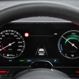 Hyundai KONA HEV (color Soultronic Orange) - Miniatura 27