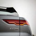 Jaguar I-Pace EV400 HSE 2021 (Eiger Grey) - Miniatura 9