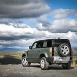 Land Rover Defender 110 D250 AWD First Edition (Pangea Green) - Miniatura 28