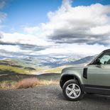 Land Rover Defender 110 D250 AWD First Edition (Pangea Green) - Miniatura 5