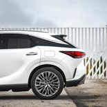 Lexus RX 450h+ Luxury (Blanco Sonic) - Miniatura 20